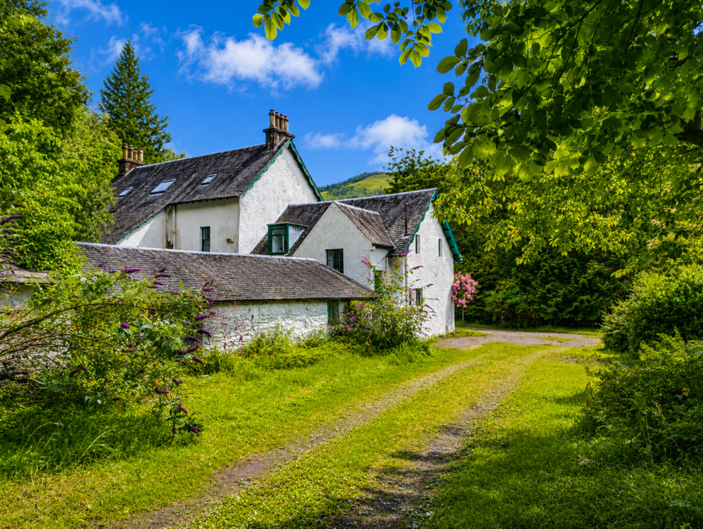Property photo 3 of 44