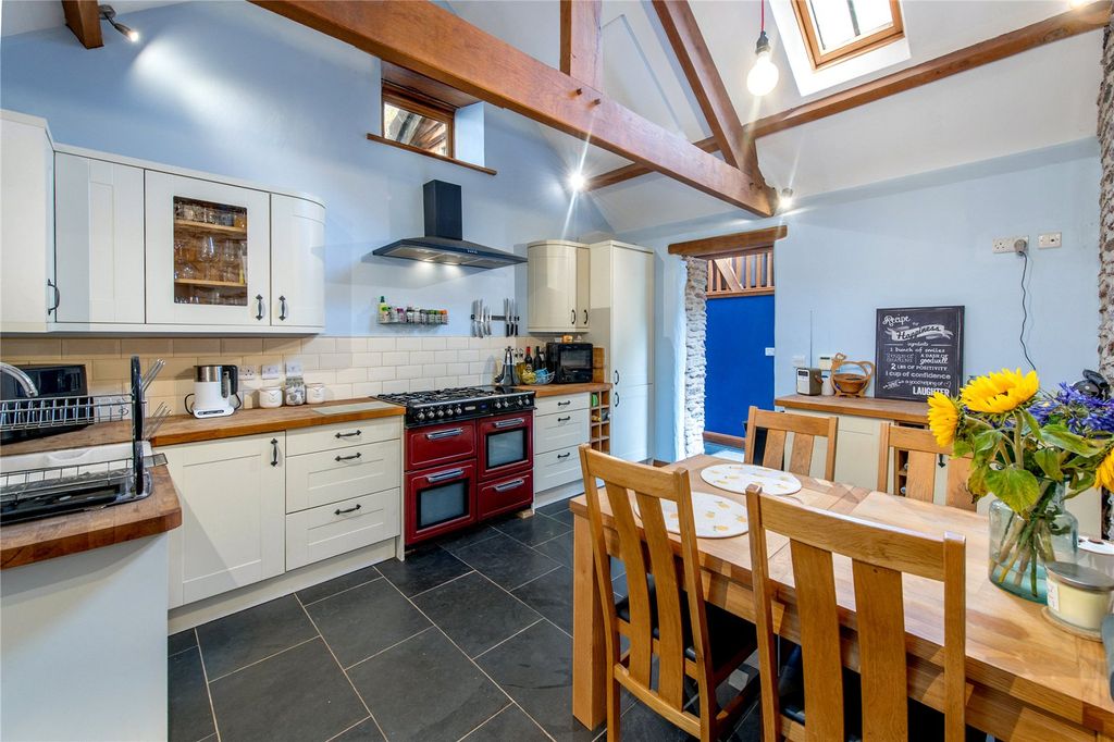 Property photo 2 of 22 Kitchen/Diner
