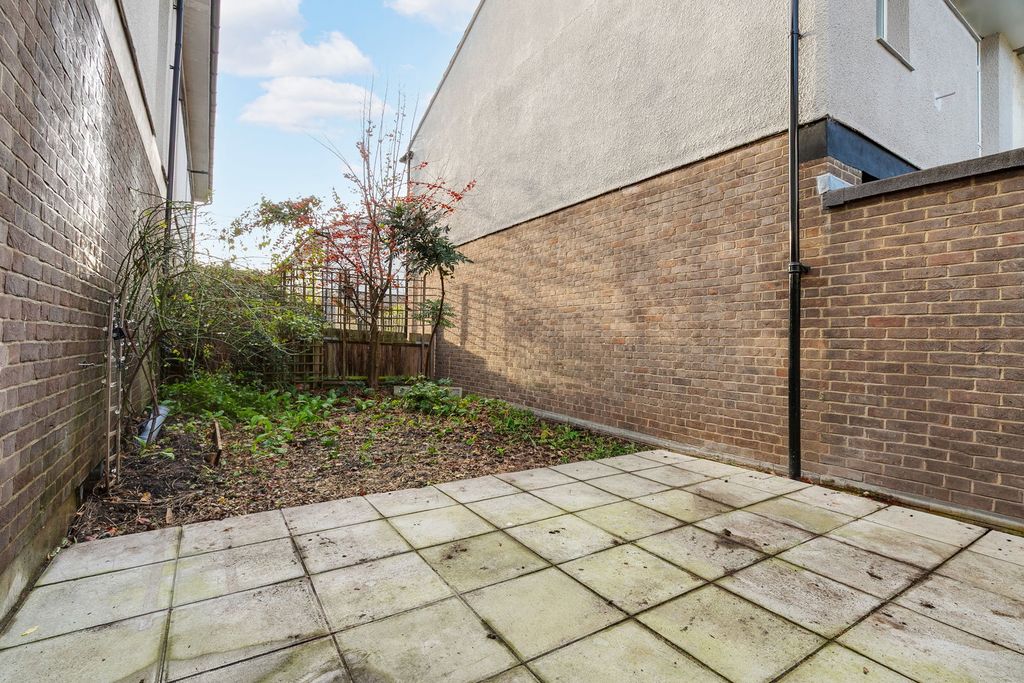 Property photo 3 of 7