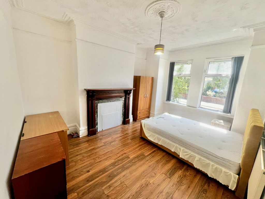 Property photo 1 of 12 Double Room