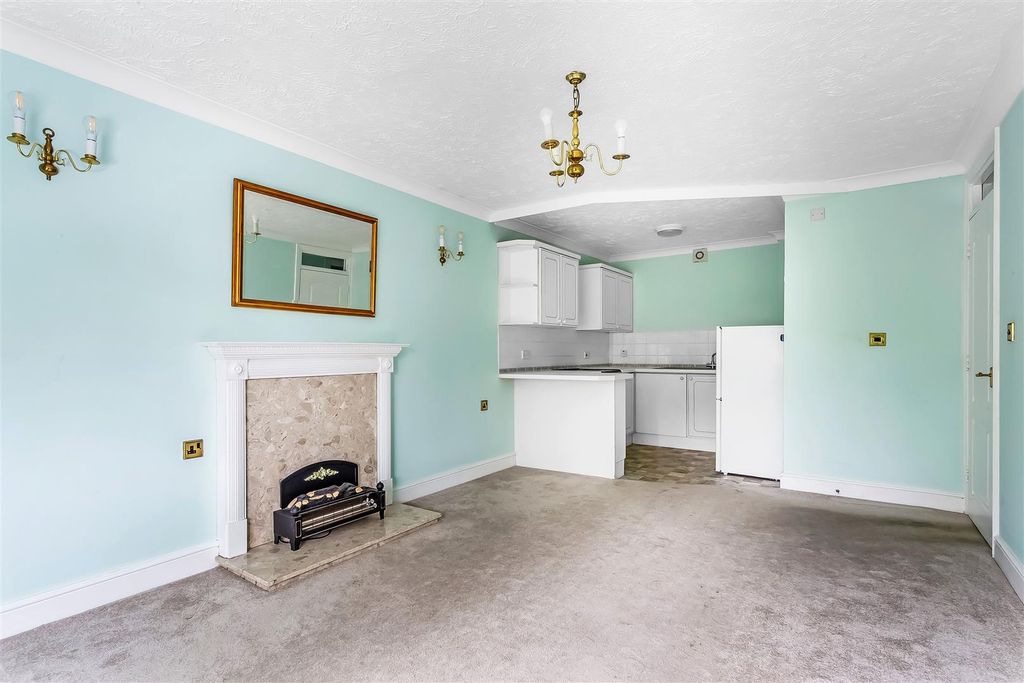 Property photo 3 of 22 12-Beatrice-Lodge-2.Jpg