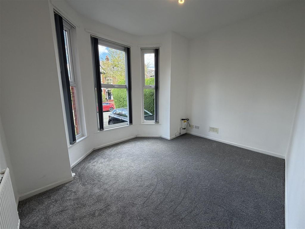 Property photo 2 of 17 20260420_111116668_Ios.Jpg