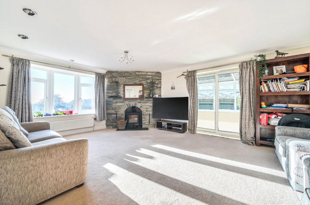 Property photo 2 of 19 Picture No. 22