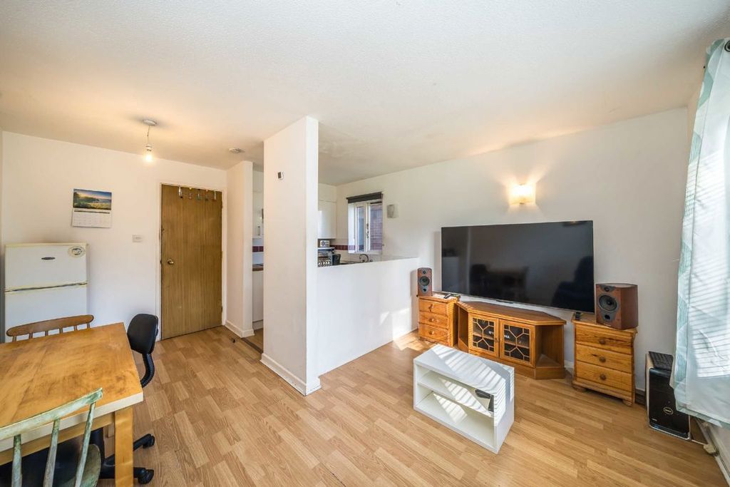 Property photo 2 of 4