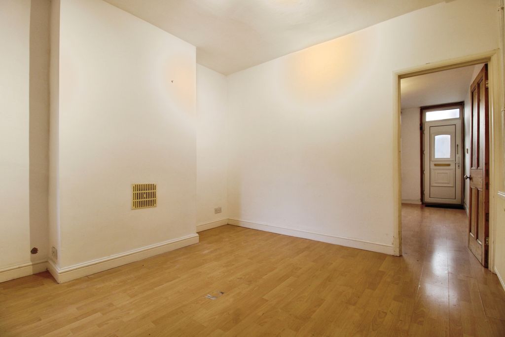 Property photo 3 of 9 Living Room