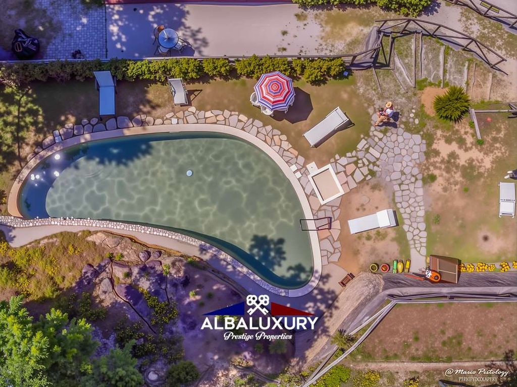 Property photo 2 of 29