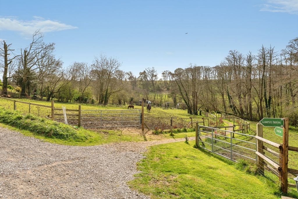 Property photo 2 of 30 Pbox-Img.Jpg