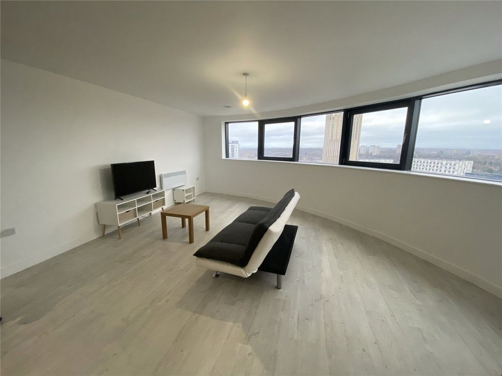 Property photo 3 of 10 Picture No. 07