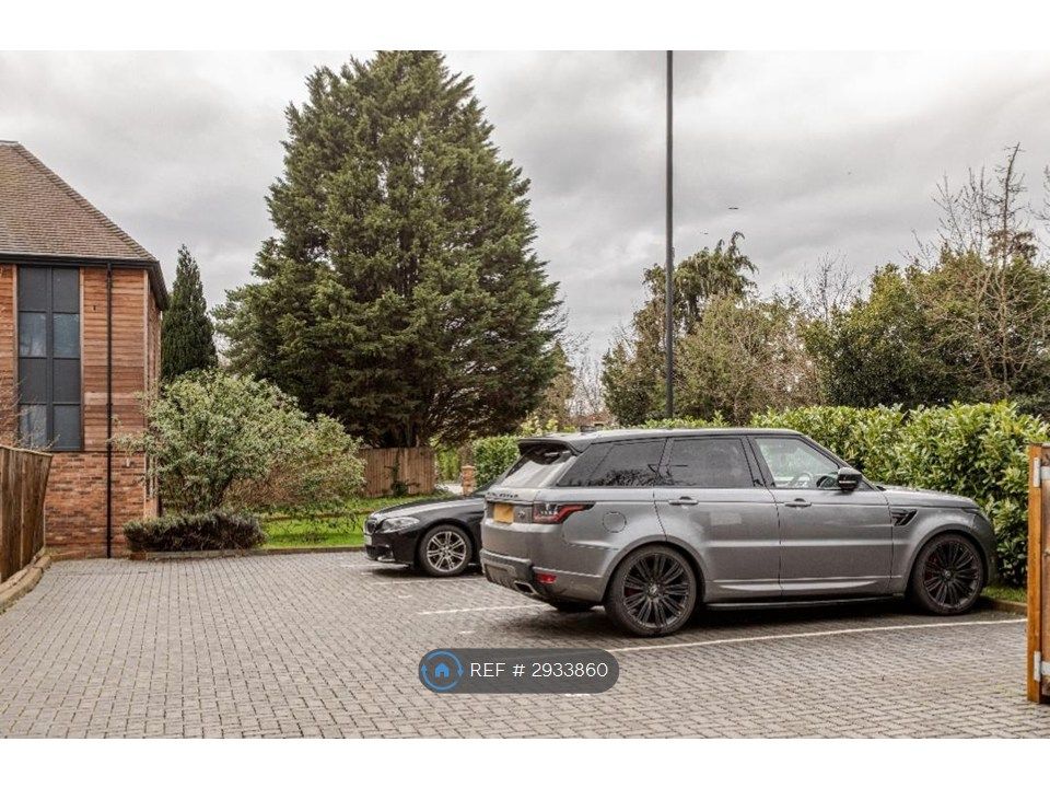 Property photo 2 of 10 Private Car Parking Space