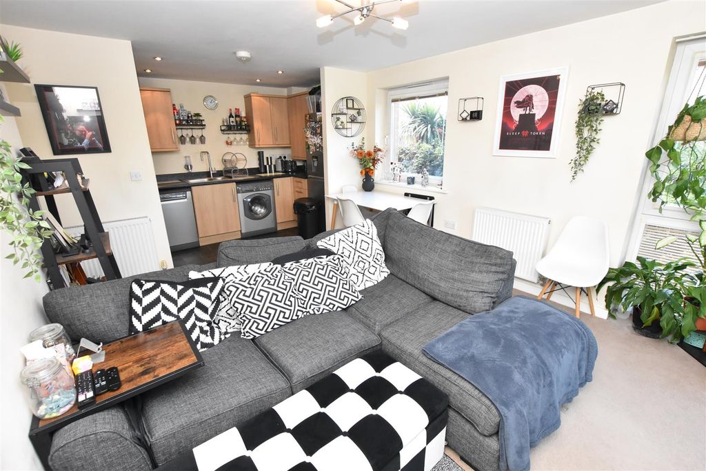 Property photo 2 of 12 Dsc_0527 - Copy (11).Jpg