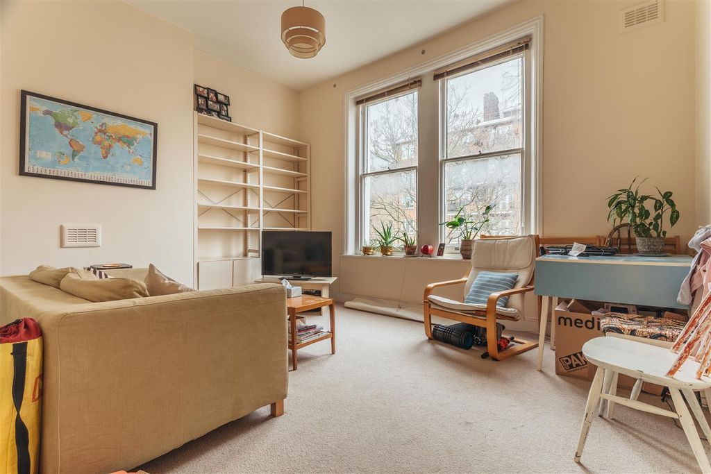 Property photo 2 of 10 Oo_Portland Rise_Daviesdavies_07.Jpg