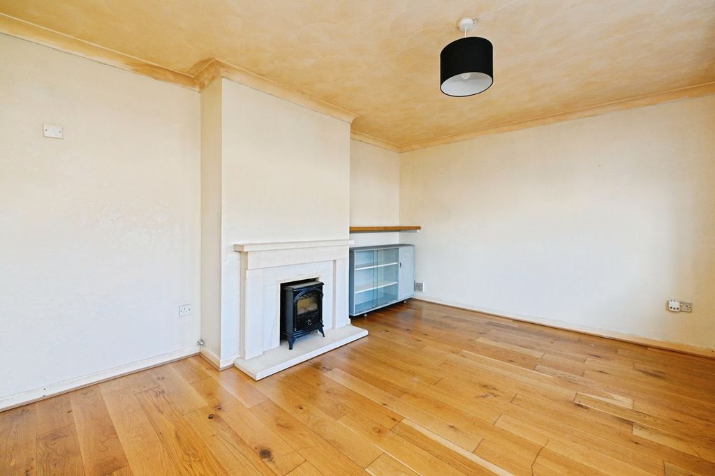 Property photo 3 of 23 Pbox-Img.Jpg