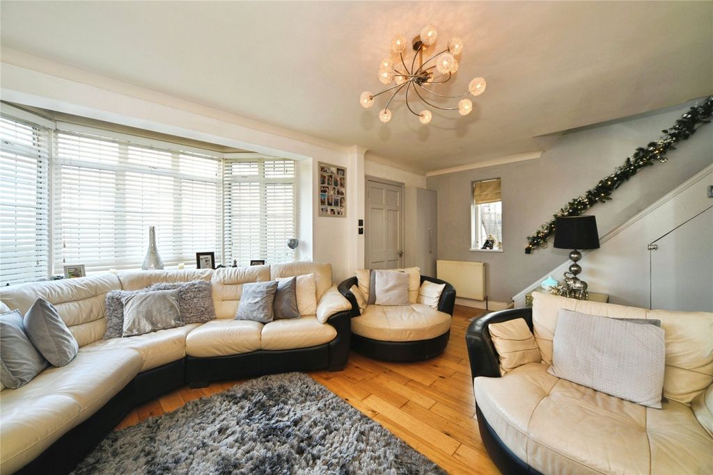 Property photo 3 of 21 Picture No. 07