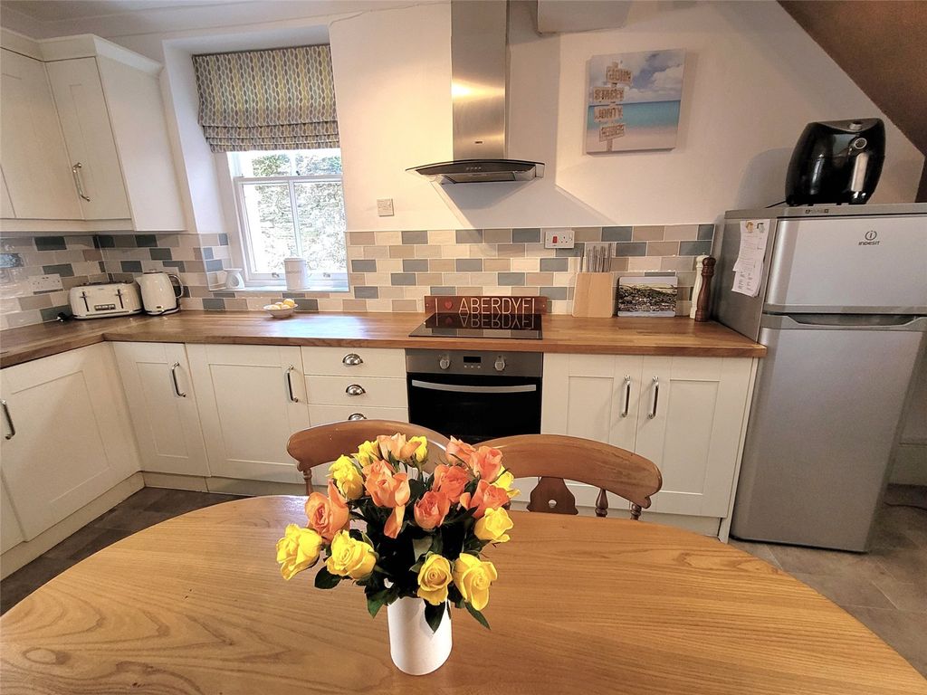 Property photo 3 of 11 Picture No. 04