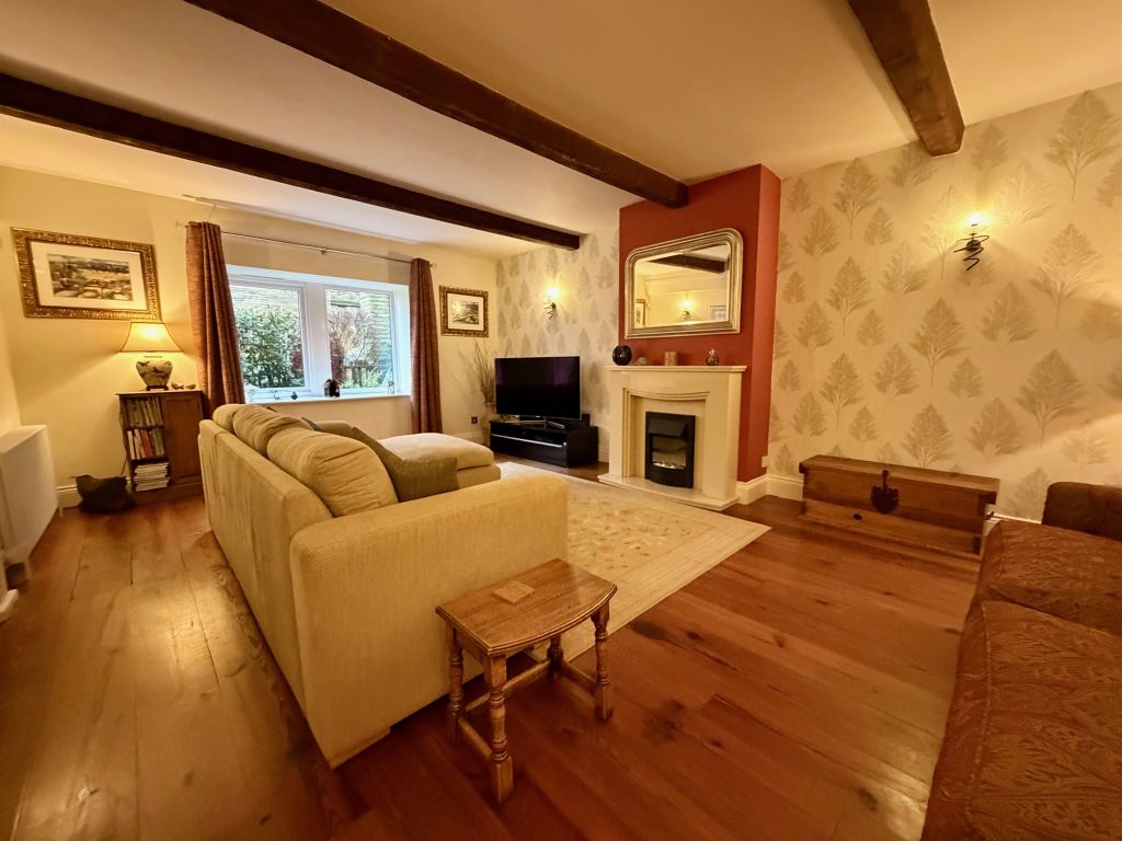 Property photo 2 of 22