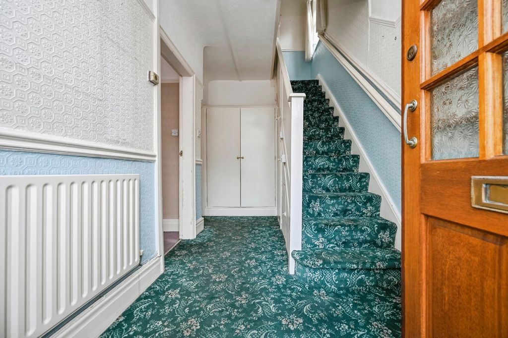 Property photo 2 of 19 Pbox-Img.Jpg