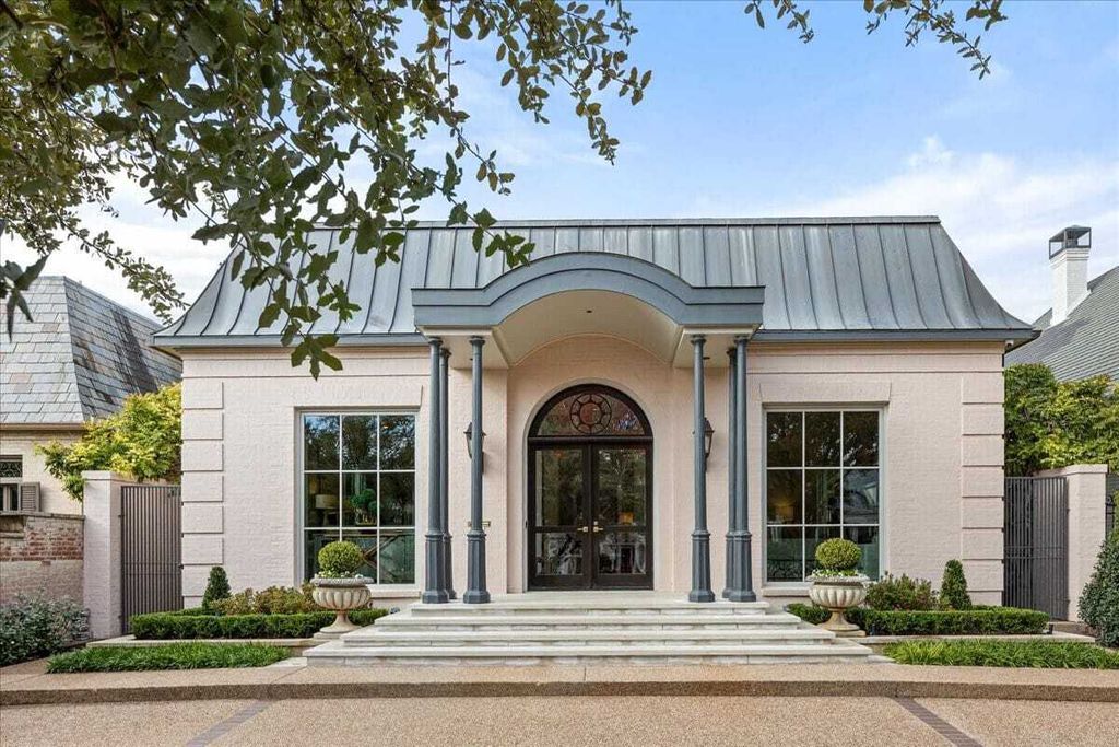 Property photo 1 of 31