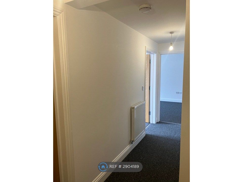 Property photo 2 of 30