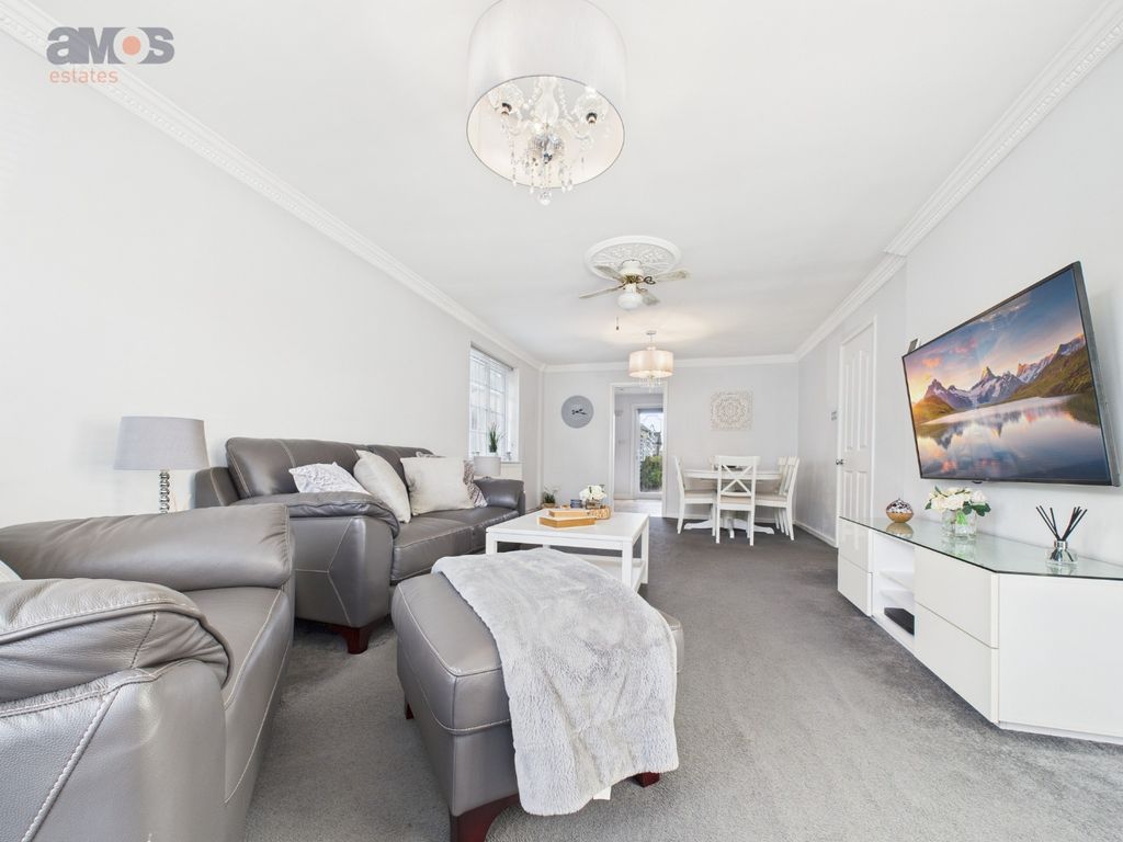 Property photo 2 of 15 4792753