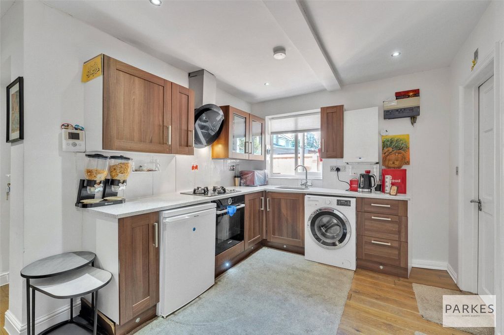 Property photo 3 of 11 Picture No. 20