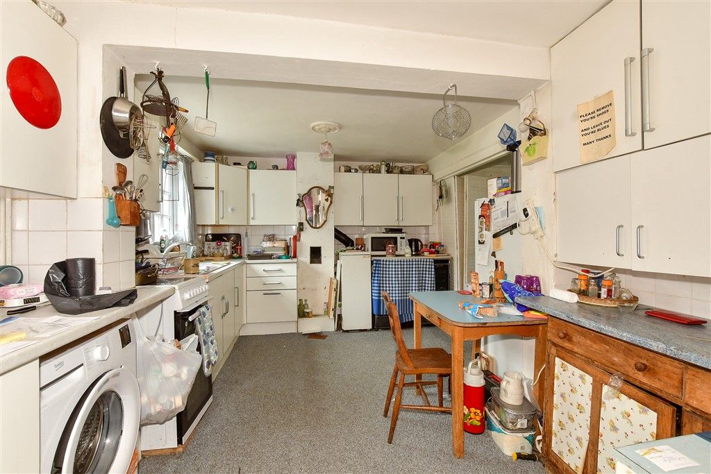 Property photo 1 of 14 Kitchen
