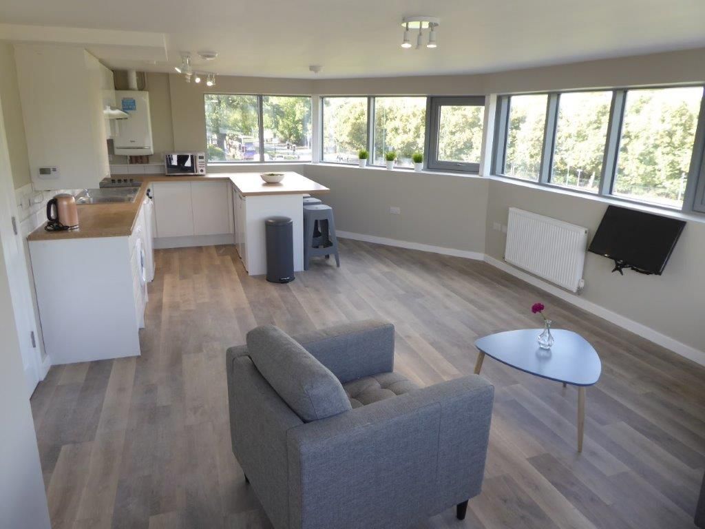 Property photo 3 of 21 (Main)