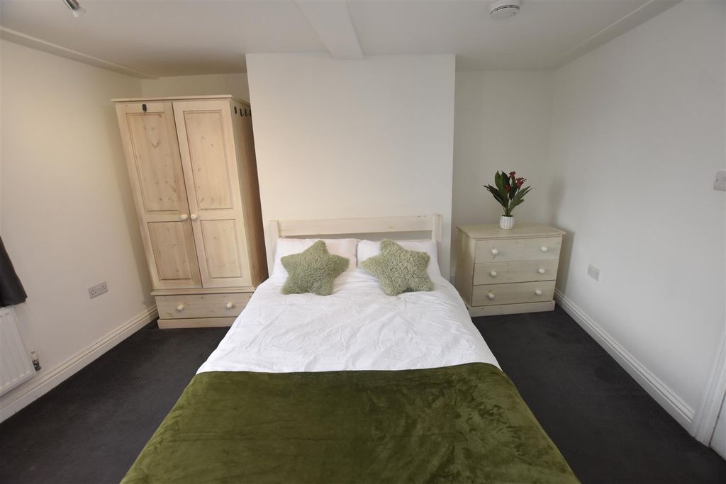 Property photo 1 of 8 Image00010.Jpeg