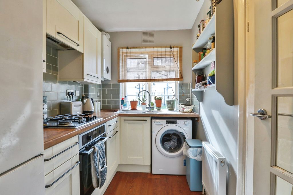 Property photo 3 of 17 Photography