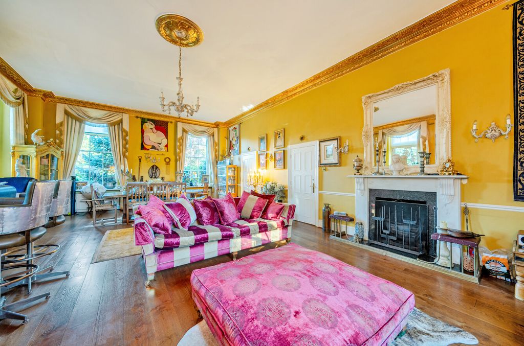 Property photo 2 of 20 1523973-27-1A11Ae...