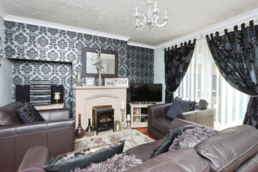 Property photo 3 of 20 Pbox-Img.Jpg