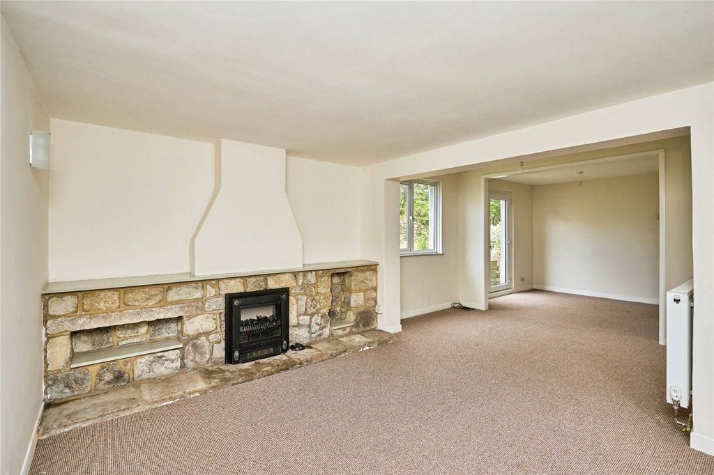 Property photo 3 of 16 Picture No. 17