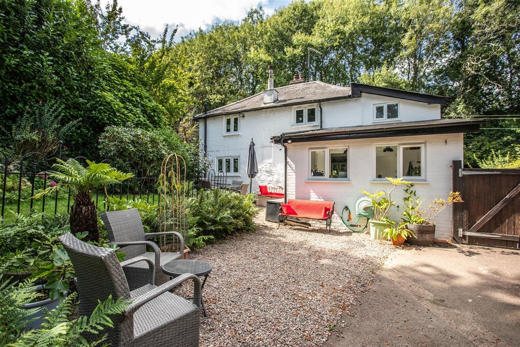 Property photo 2 of 22