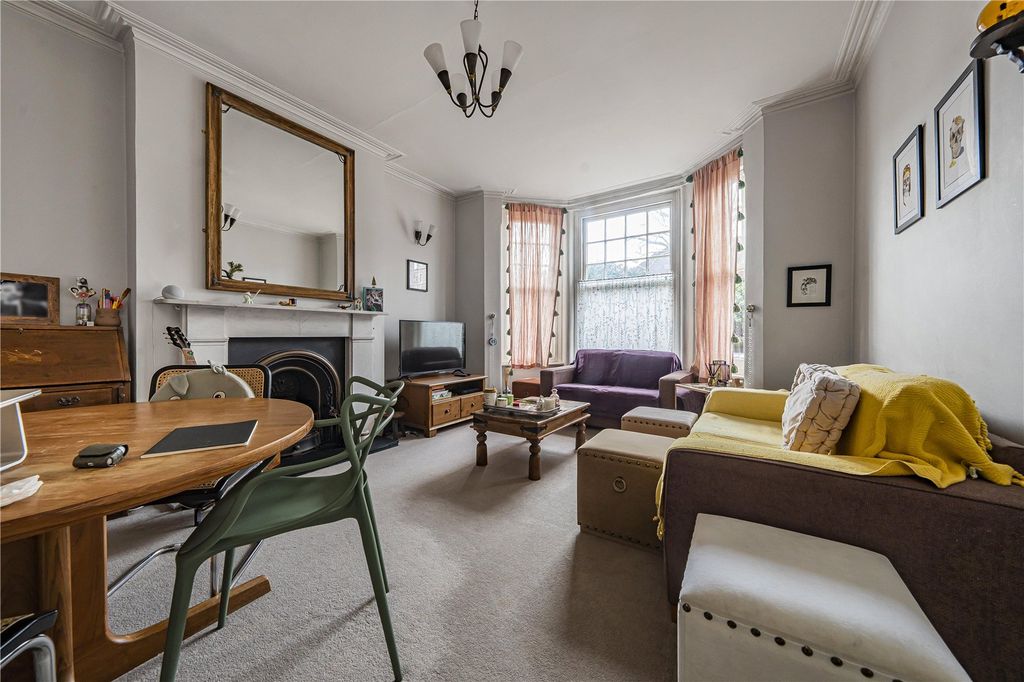 Property photo 2 of 14 Picture No. 08