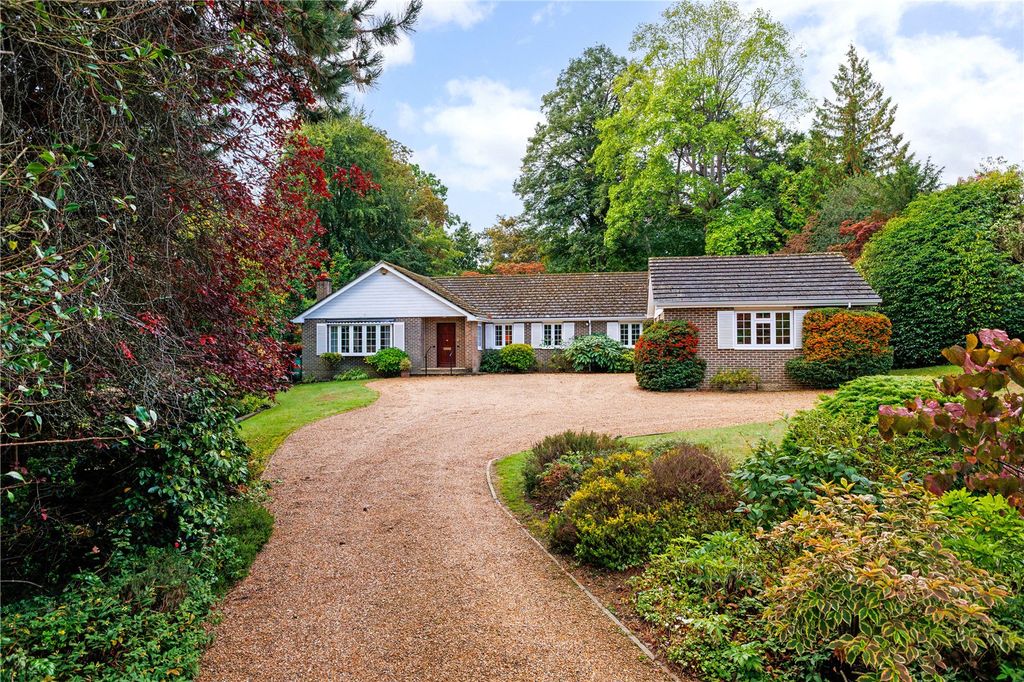 Property photo 1 of 11 Front Elevation