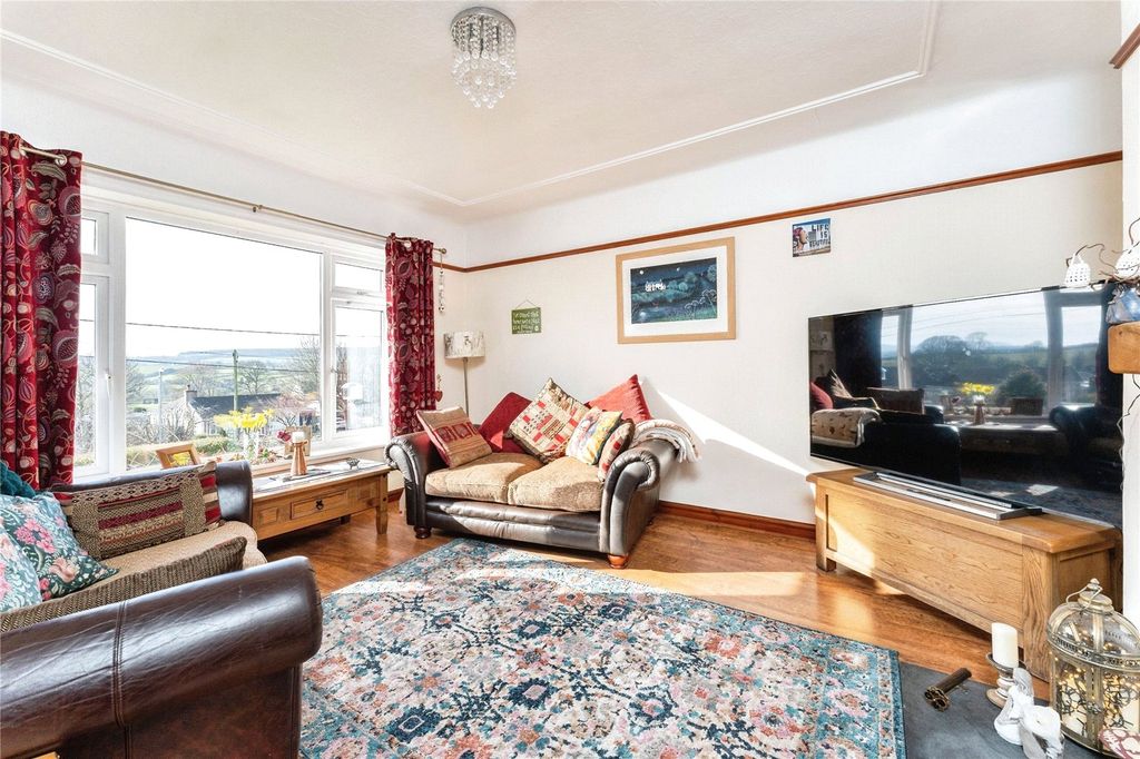 Property photo 3 of 18 Picture No. 05
