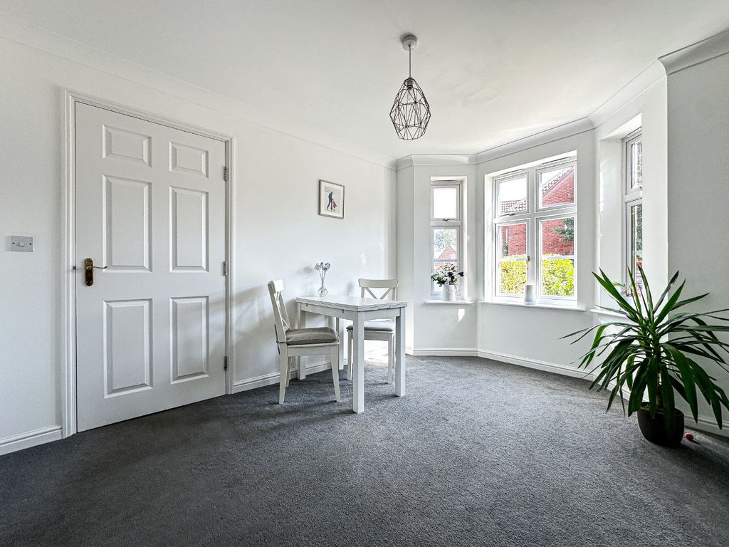 Property photo 2 of 25 5360773