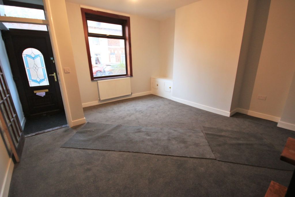 Property photo 3 of 10 Photograph 3