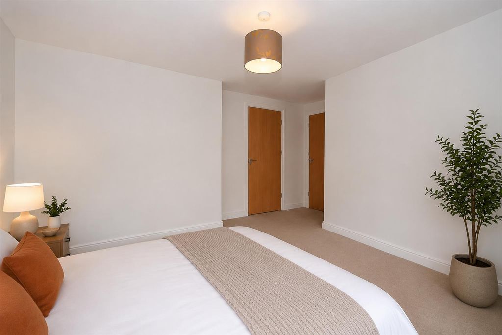 Property photo 3 of 10 Bedroom2.Png