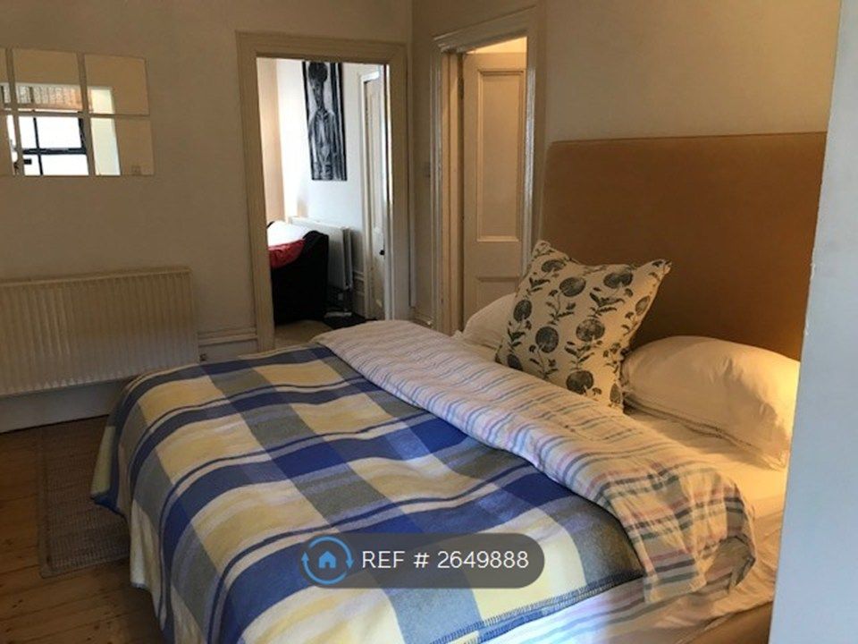 Property photo 1 of 10 Spacious Double Bedroom