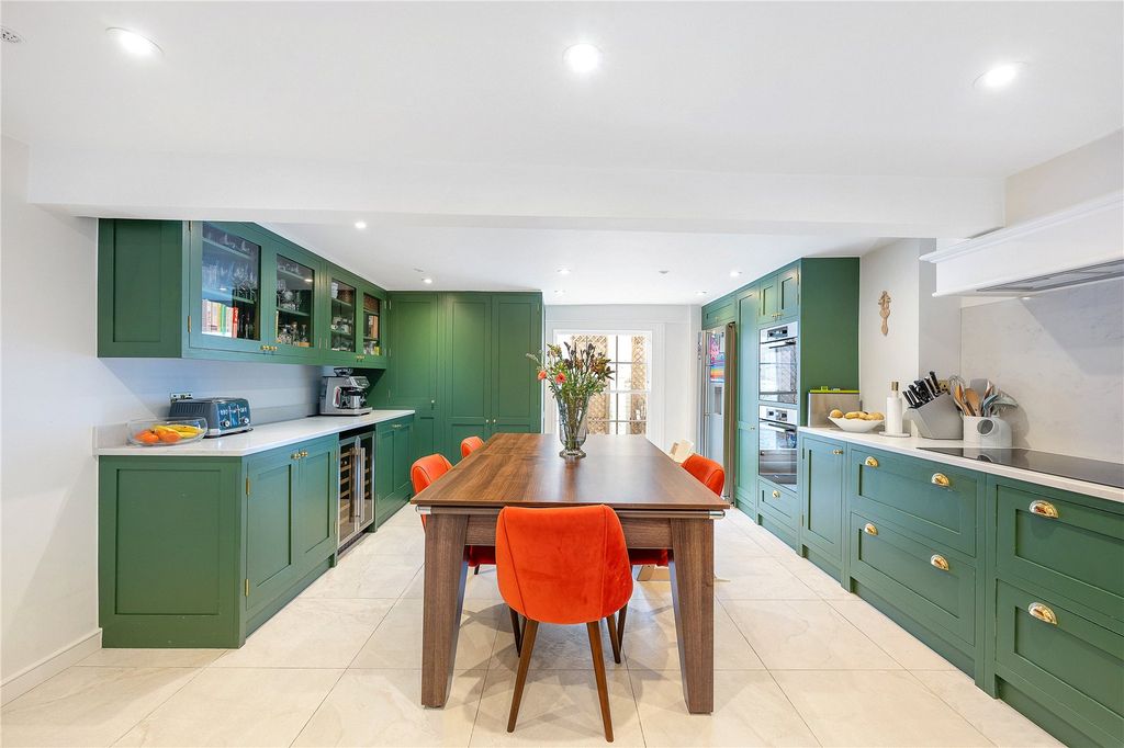 Property photo 3 of 24 Picture No. 16