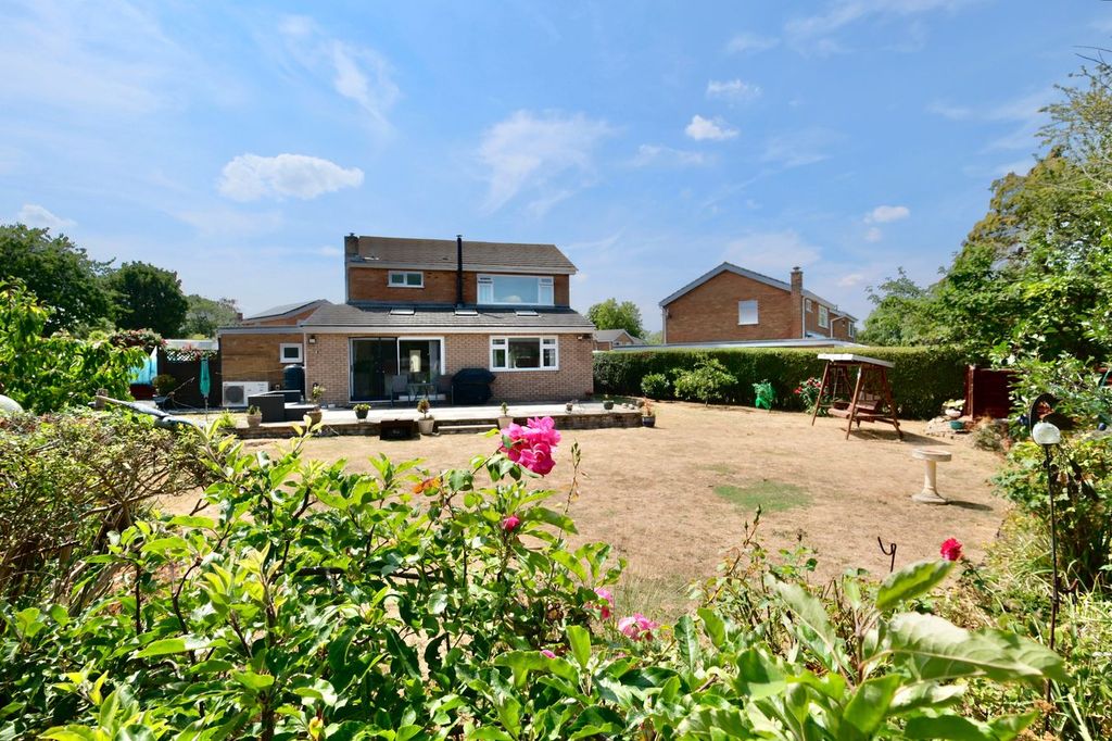 Property photo 3 of 20