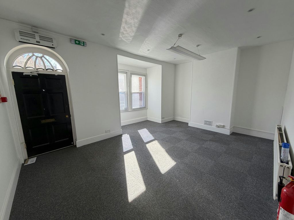 Property photo 2 of 6 Img_9048.Jpeg