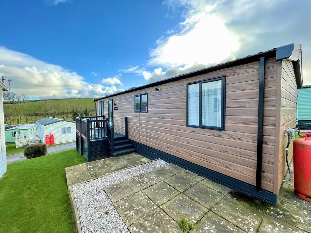 Property photo 2 of 16 External