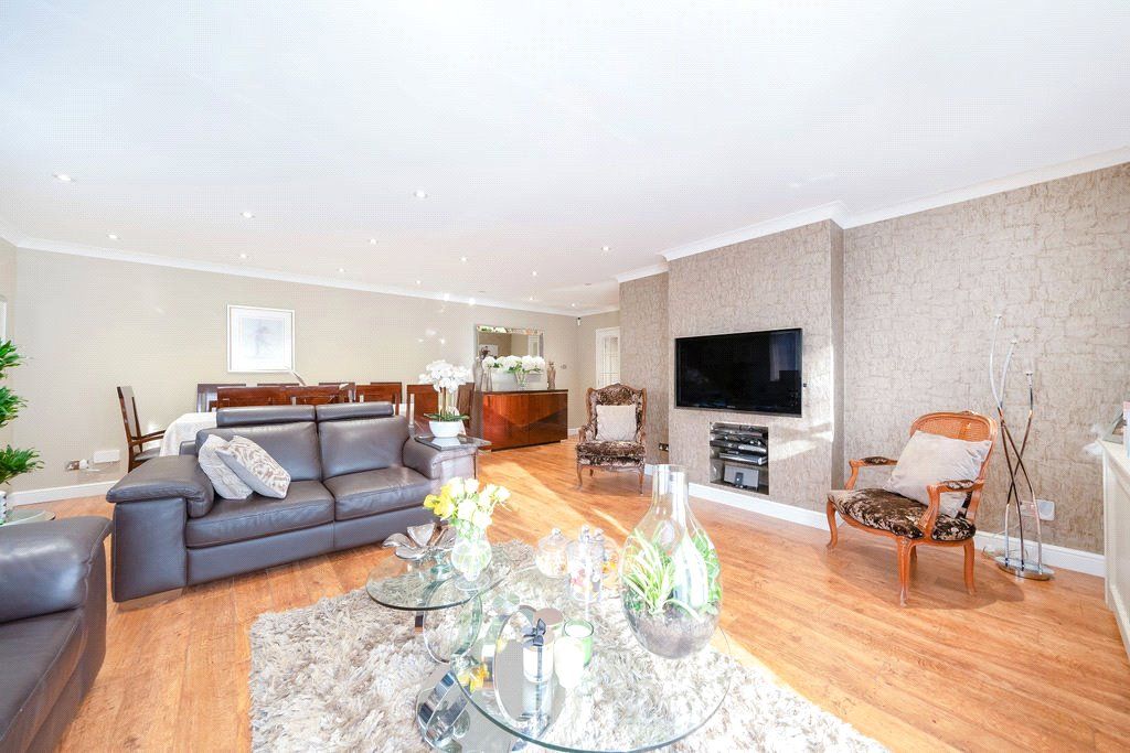 Property photo 2 of 17 Picture No. 09
