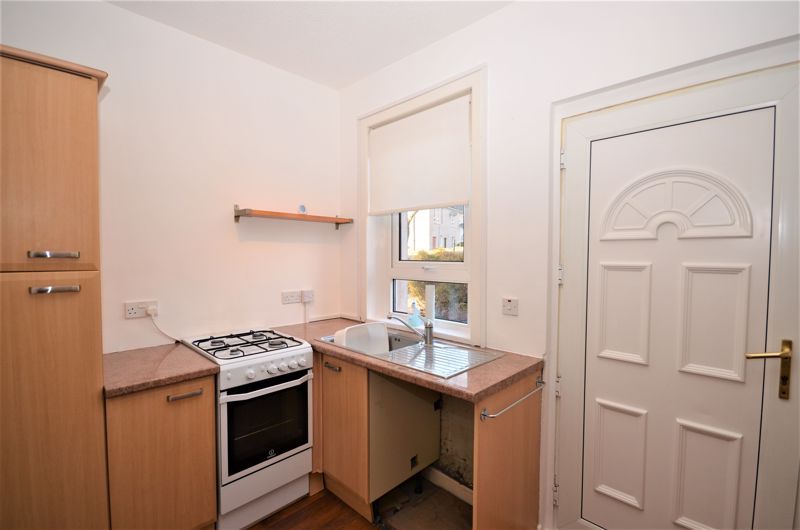 Property photo 3 of 7 Kitchen 1