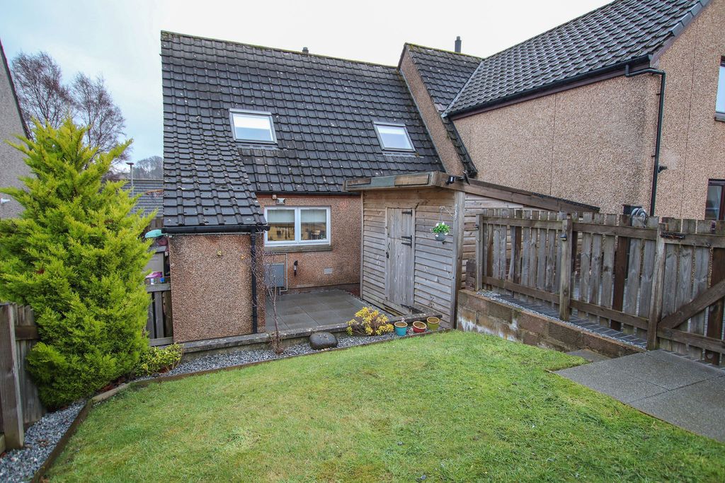 Property photo 1 of 21