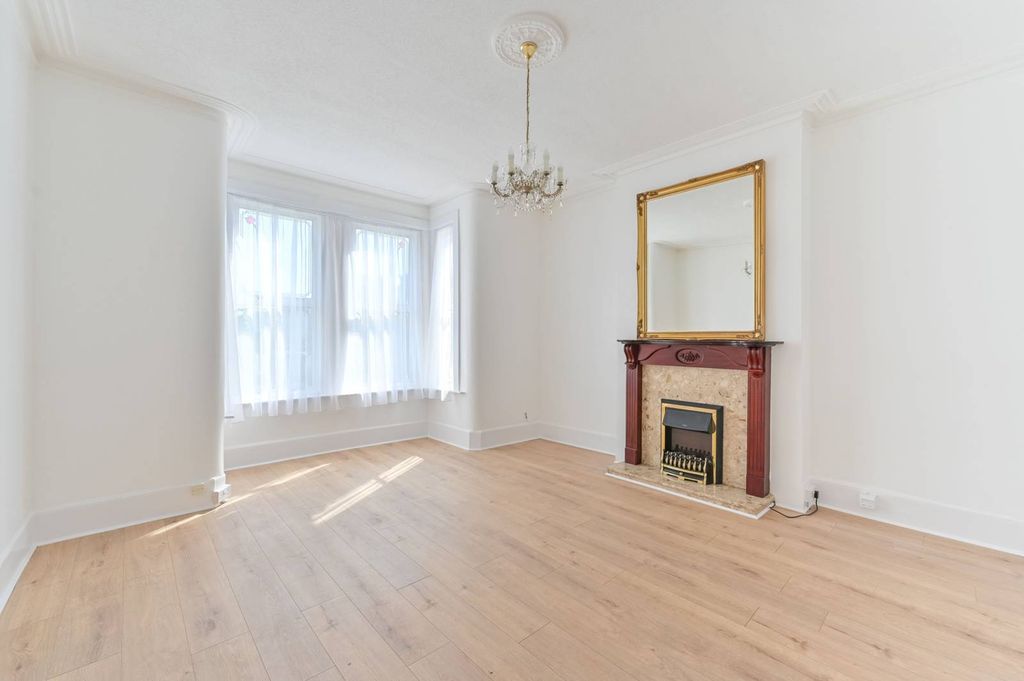 Property photo 1 of 26