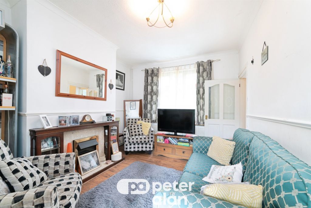 Property photo 3 of 18