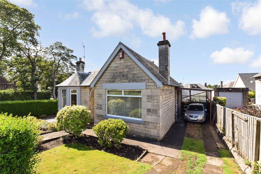 Property photo 2 of 19 Picture No. 21