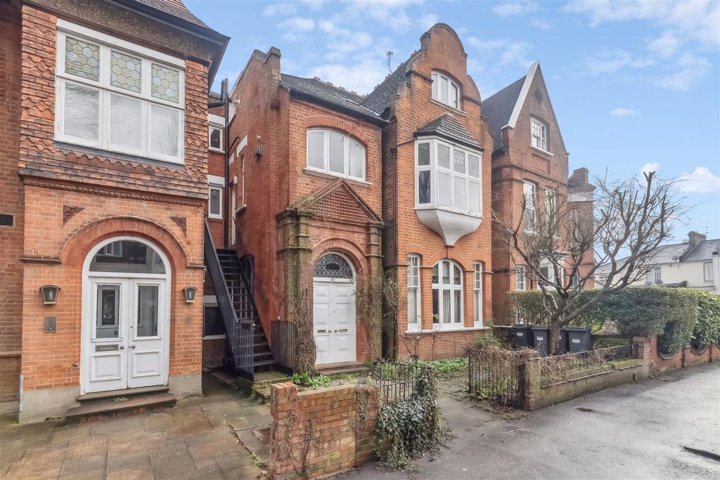 Property photo 1 of 12 For Sale - Grange Road, W4